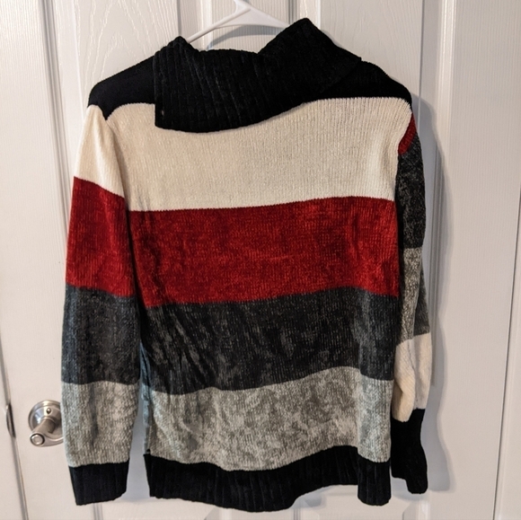 New Ultrasoft Asymmetrical 90s Color‎ Block Sweater from Erika Size Petite Med - Picture 4 of 5